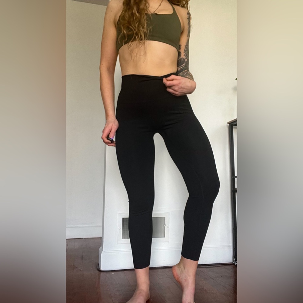 Black Aerie Offline 7/8 High Rise Leggings, Size Medium Short